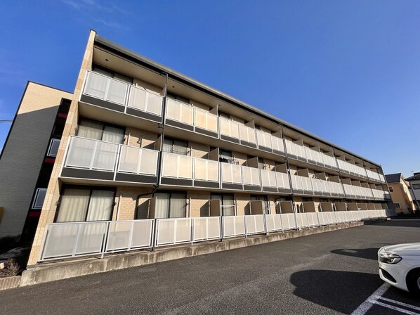 レオパレスYUTAKAの物件外観写真